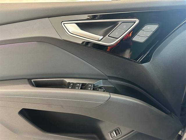 Photo of 2025 Pebble Gray Audi Q4 e-tron
