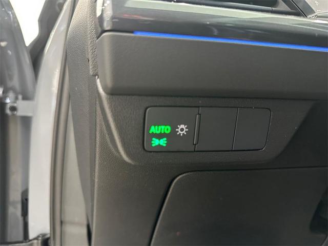 Photo of 2025 Pebble Gray Audi Q4 e-tron