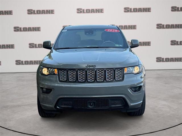 Photo of 2020 Sting Gray Clearcoat Jeep Grand Cherokee