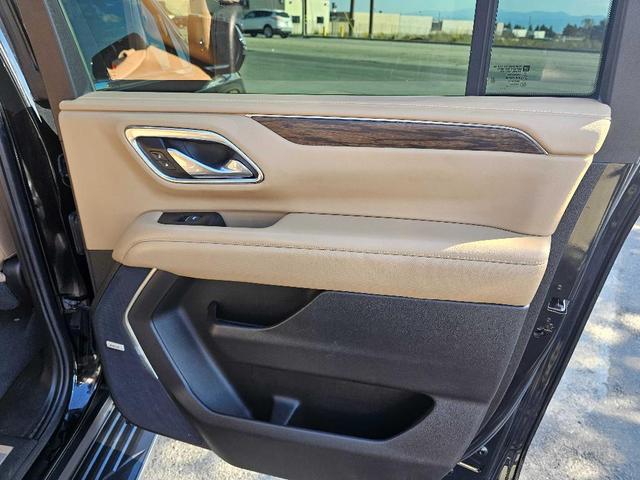 Photo of 2021 Black Chevrolet Suburban