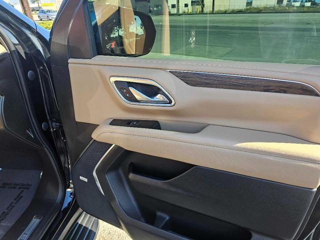 Photo of 2021 Black Chevrolet Suburban