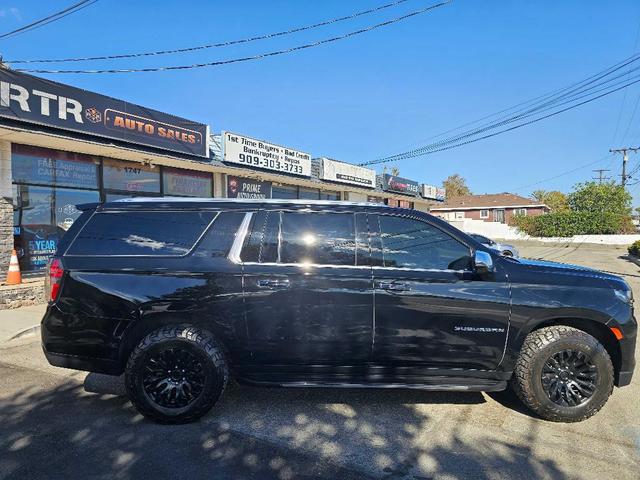Photo of 2021 Black Chevrolet Suburban