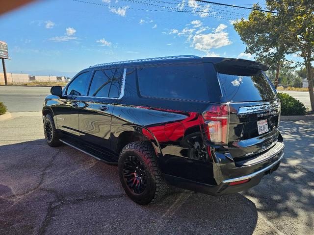 Photo of 2021 Black Chevrolet Suburban