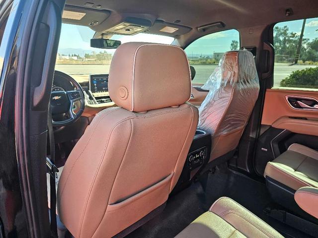 Photo of 2021 Black Chevrolet Suburban