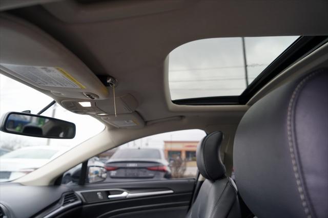 Photo of 2018 Shadow Black Ford Fusion Hybrid