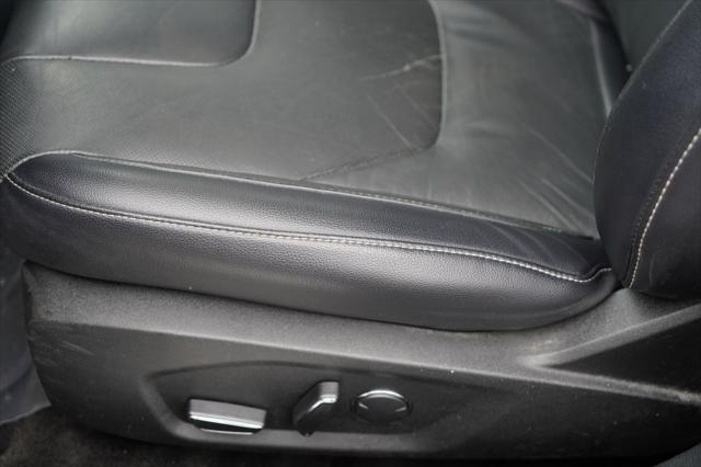 Photo of 2018 Shadow Black Ford Fusion Hybrid