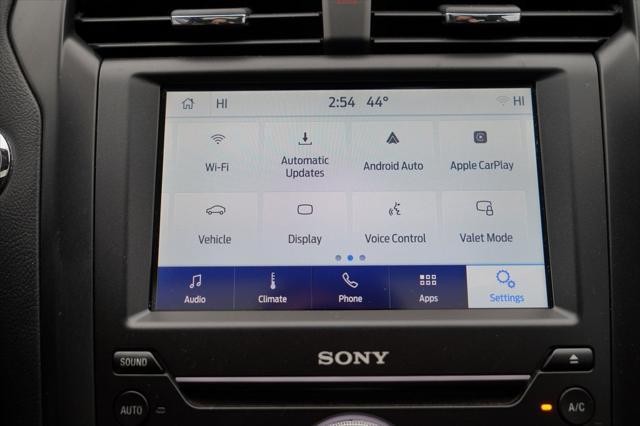 Photo of 2018 Shadow Black Ford Fusion Hybrid
