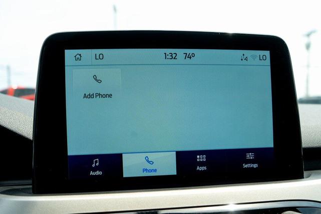 Photo of 2022 Oxford White Ford Escape
