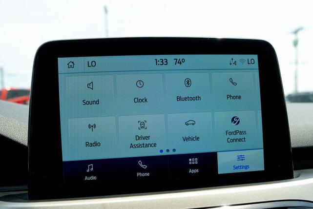 Photo of 2022 Oxford White Ford Escape