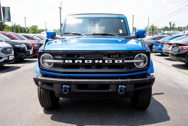 Photo of 2022 Velocity Blue Metallic Ford Bronco