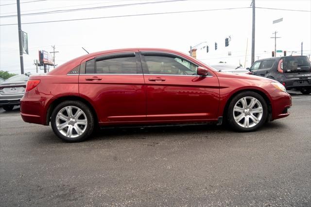 Photo of 2013 Deep Cherry Red Crystal Pearlcoat Chrysler 200