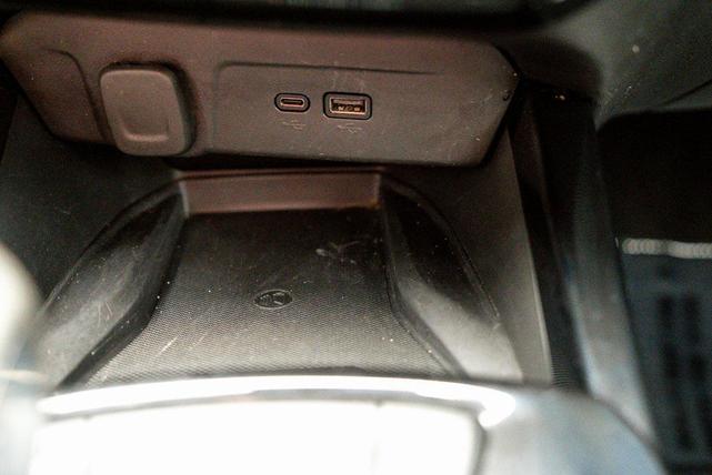 Photo of 2024 Summit White Chevrolet Trax