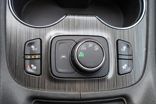 Photo of 2023 Summit White GMC Acadia