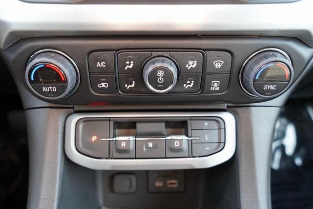 Photo of 2023 Summit White GMC Acadia