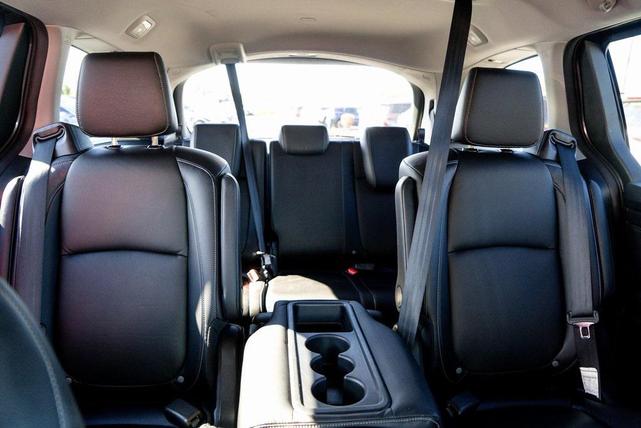 Photo of 2023 Sonic Gray Pearl Honda Odyssey