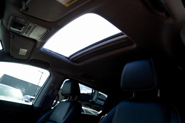 Photo of 2023 Sonic Gray Pearl Honda Odyssey