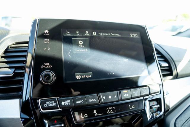 Photo of 2023 Sonic Gray Pearl Honda Odyssey