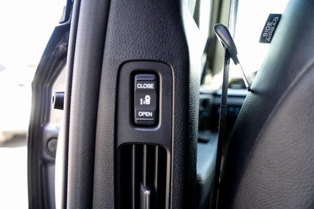 Photo of 2023 Sonic Gray Pearl Honda Odyssey