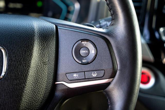 Photo of 2023 Sonic Gray Pearl Honda Odyssey