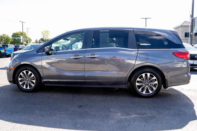 Photo of 2023 Sonic Gray Pearl Honda Odyssey