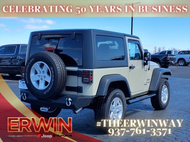 Photo of 2017 Tan Jeep Wrangler