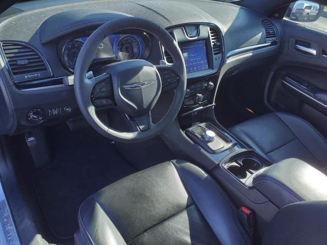 Photo of 2023 Granite Crystal Metallic Clearcoat Chrysler 300