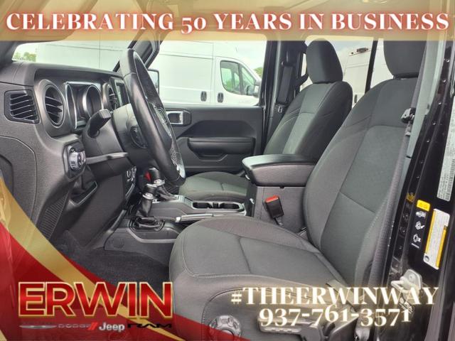 Photo of 2021 Black Clearcoat Jeep Gladiator