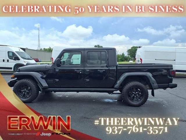 Photo of 2021 Black Clearcoat Jeep Gladiator
