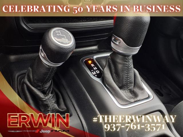 Photo of 2021 Black Clearcoat Jeep Gladiator