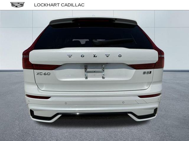 Photo of 2024 Crystal White Metallic Volvo XC60