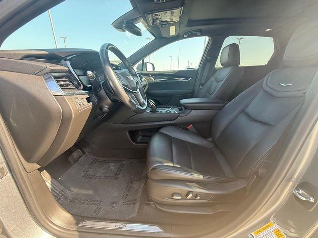 Photo of 2022 Satin Steel Metallic Cadillac XT5