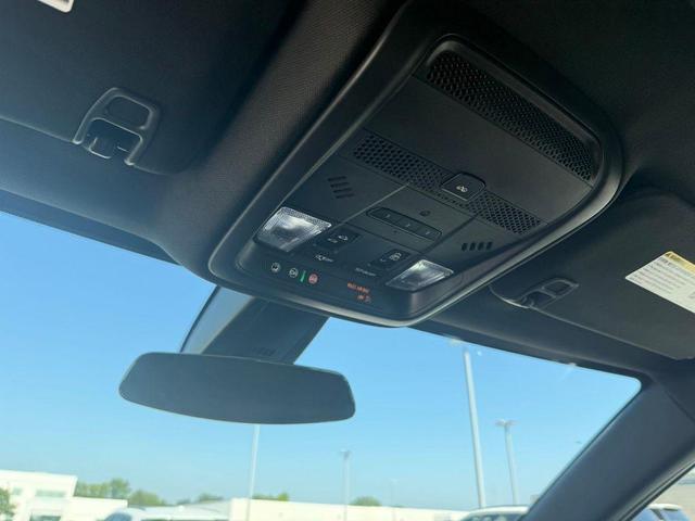 Photo of 2022 Satin Steel Metallic Cadillac XT5
