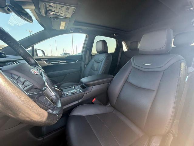 Photo of 2022 Satin Steel Metallic Cadillac XT5
