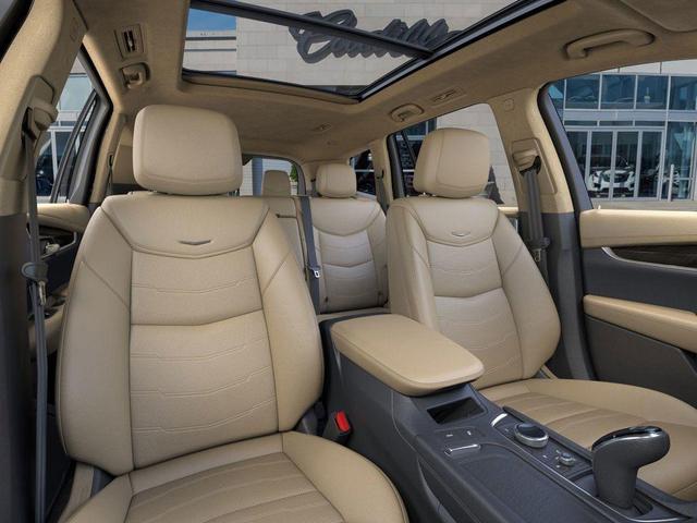 Photo of 2025 Silver Metallic Cadillac XT6