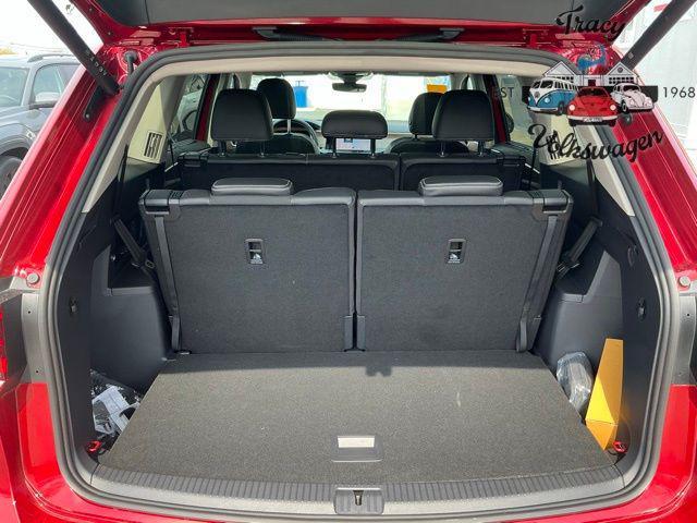 Photo of 2025 Aurora Red Metallic Volkswagen Atlas