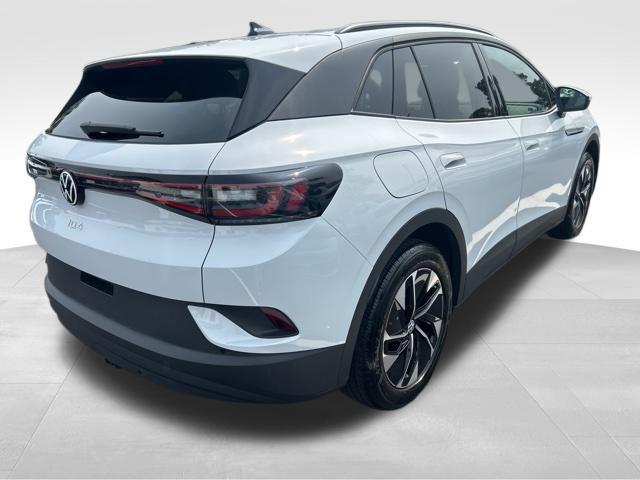 Photo of 2022 Glacier White Metallic Volkswagen ID.4