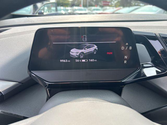 Photo of 2022 Glacier White Metallic Volkswagen ID.4