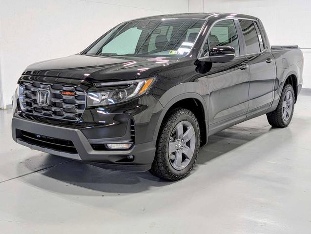 Photo of 2025 Crystal Black Pearl Honda Ridgeline