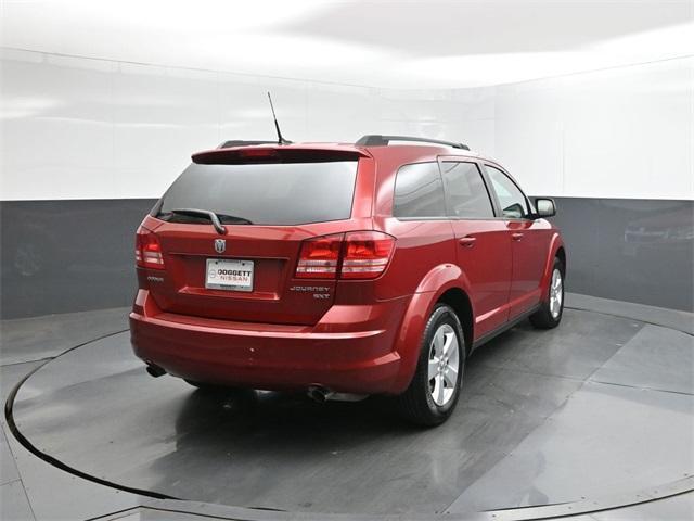 Photo of 2010 Inferno Red Crystal Pearlcoat Dodge Journey
