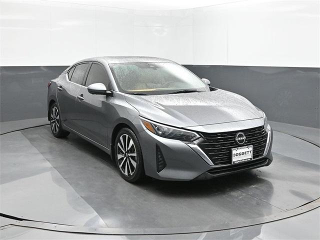 Photo of 2024 Gun Metallic Nissan Sentra