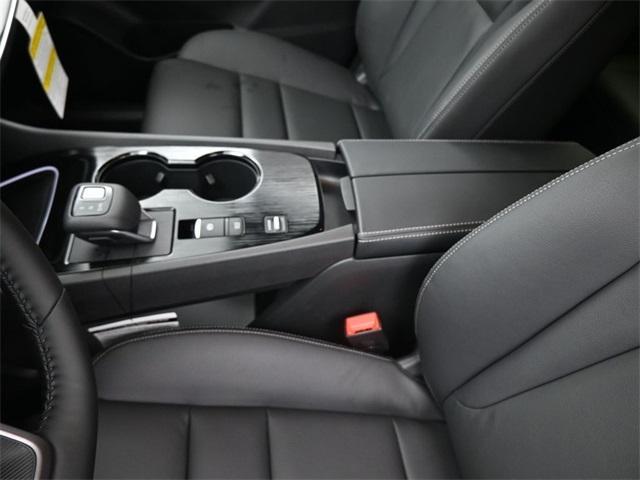Photo of 2025 Everest White P Nissan Rogue