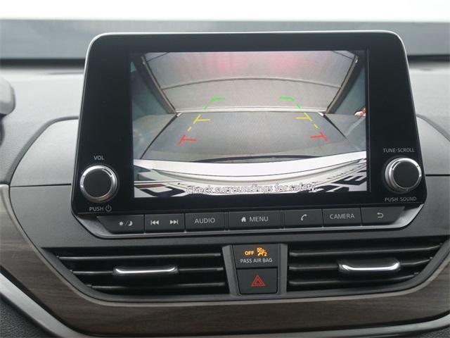 Photo of 2024 Brilliant Silver Metallic Nissan Altima