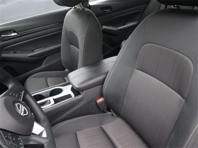 Photo of 2024 Brilliant Silver Metallic Nissan Altima