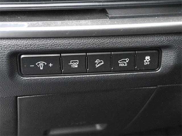 Photo of 2024 Glacial White Pearl Kia Telluride