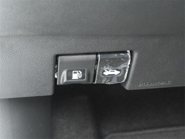 Photo of 2025 Aspen White Nissan Versa