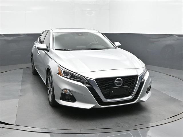 Photo of 2022 Brilliant Silver Metallic Nissan Altima