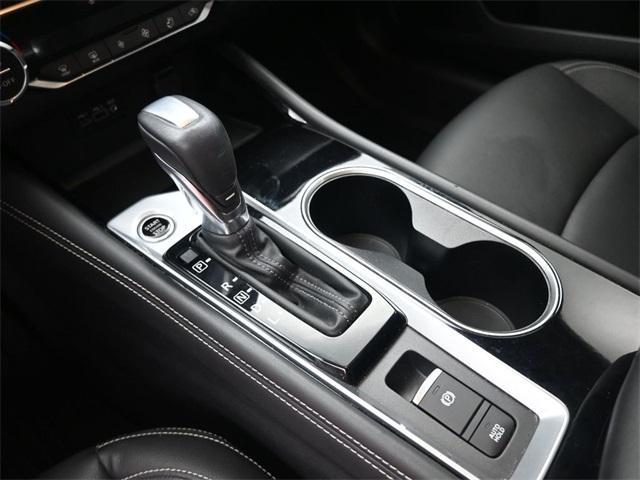 Photo of 2022 Brilliant Silver Metallic Nissan Altima