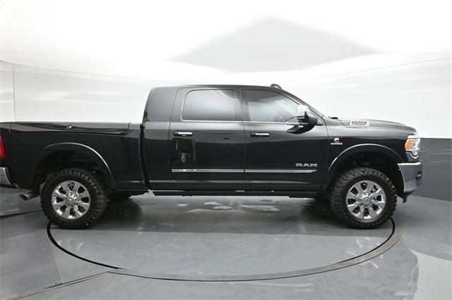 Photo of 2021 Diamond Black RAM 2500