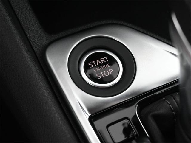 Photo of 2025 Cloud White Nissan Sentra