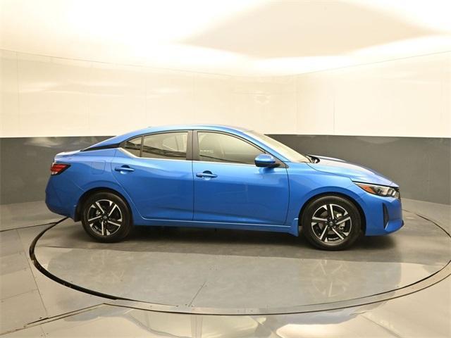 Photo of 2025 Electric Blue Metallic Nissan Sentra